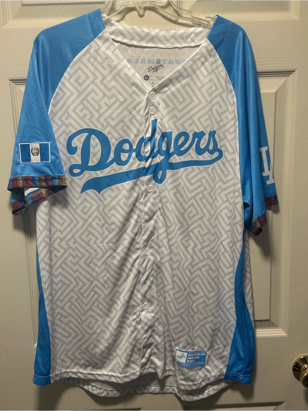 Los Angeles Dodgers Guatemalan Heritage Night Baseball Jersey Size XL SGA